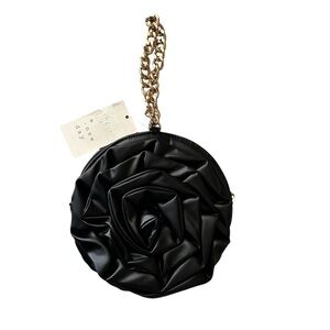 🥀 NWT A New Day Black and Gold 8” Round Rosette Clutch